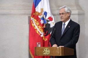 4月24日，智利總統皮涅拉在位於首都聖地亞哥的總統府莫內達宮發布《安全復工計劃》。（圖源：新華社）