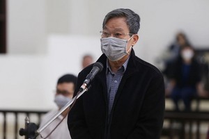 被告人阮北山在法庭上回答審判長問案。（圖源：申煌）