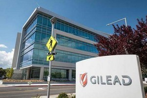 瑞德西韋由美國吉利德公司（GILEAD）研發的一款抗病毒藥物。（圖源：彭博）