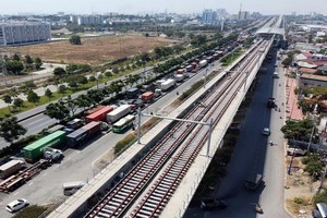 本市斥資 39 萬億元修建地鐵 5 號線。圖為地鐵1號線施工進度已進入尾聲。（圖源：志宏）