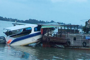 圖為發生在隆安省芹德縣新政鄉環古河河段的一起水路事故。（圖源：警方提供）