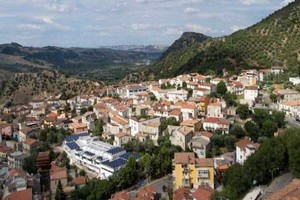 意大利卡拉布里亞區南部小城欽奎弗龍迪。（圖源：互聯網）