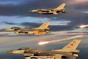 土耳其14日晚對伊拉克北部多地的庫爾德工人黨武裝發動了代號為“鷹爪行動”的軍事行動。（圖源：互聯網）