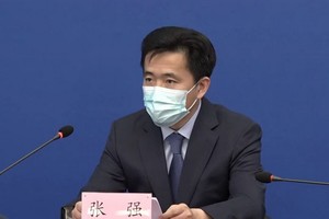 中共北京市委組織部副部長張強17日在新聞發佈會上表示，新發地市場疫情發生以來，已對35萬6000人進行了新冠病毒核酸檢測。（圖源：視頻截圖）