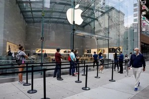 蘋果因疫情復發，將暫時關閉位於美國佛羅里達州、亞利桑那州、南卡羅來納州和北卡羅來納州的一些零售商店。（圖源：路透社）
