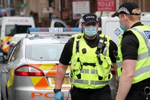警員封鎖附近一帶調查。（圖源：路透社）