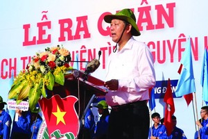 政府常務副總理張和平在儀式上致詞。