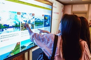 各家企業於放寬社會隔離後推出旅遊行程。