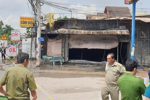 職能力量封鎖火警熄滅後的現場。（圖源：前鋒）