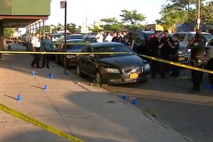 警方封鎖布魯克林槍擊案現場。（圖源：WABC）