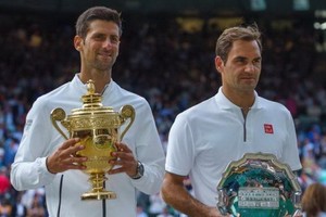 去年溫網決賽，一號種子的德約科維奇與二號種子費德勒會師決賽，最終德約取勝。（圖源：互聯網）