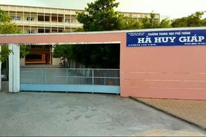 事發學校。（圖源：VOV）