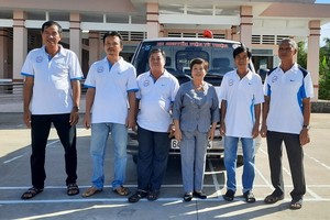 和寧鄉慈善轉院急救車組成員們。