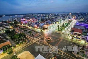 東川市獲公認為甲級城市。圖為東川市夜色一瞥。（圖源：越通社）