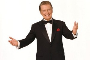 美國主持人、演員、作家、歌手里吉斯‧菲爾賓。（圖源：互聯網）