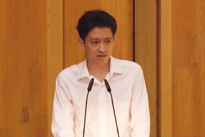 新加坡總理李顯龍的侄子李繩武。（圖源：視頻截圖）