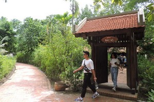 “越南掠影”旅遊區裡的農村一隅。