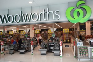 圖為澳洲悉尼Woolworths超市門面。（圖源：互聯網）