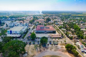 從高處俯瞰的展鵬市。