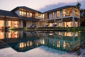 每棟別墅都面向泳池。（圖源：Azerai）