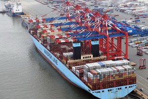 圖為德國威廉港集裝箱碼頭一瞥。（圖源：互聯網）