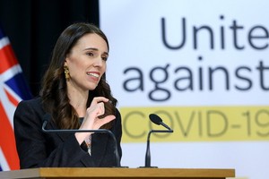 根據路透社7月27日報導的最新民調顯示，阿德恩領導的工黨的支持率上升到60.9%，大幅領先其他政黨。（圖源：Getty Images）