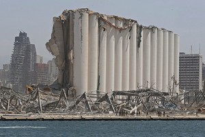 貝魯特港口大爆炸重創黎巴嫩經濟。（圖源：新華社）