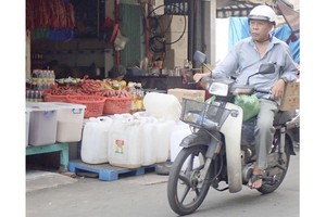 “三無”食油充斥市場
