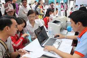 青年勞動者參加應徵活動。