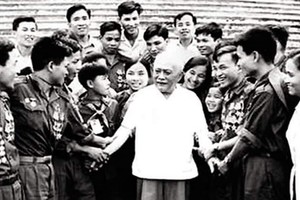 孫伯伯是越南工人階級的先鋒戰士。