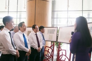 “內務部與愛國競賽運動”圖片展一瞥。（圖源：孟君）