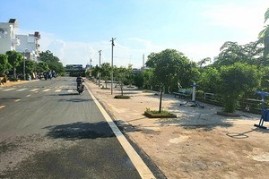 沿著參良－檳桔湧的街道已煥然一新。