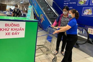 手推車使用前都獲消毒。