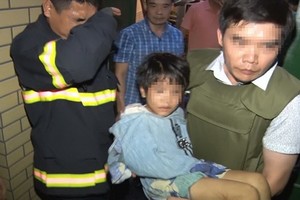 獲解救的女童。（圖源：警方提供）