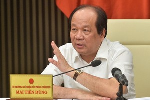 政府辦公廳主任、部長梅進勇主持會議。（圖源：Chinhphu.vn）