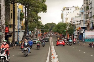 9月16日，黎文悅陵園旁邊的丁先皇街路段正式獲易名為黎文悅街。（圖源：孟松）