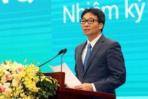 政府副總理武德膽出席大會並發表講話。（圖源：VGP）