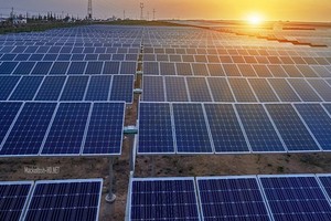 阿聯酋Al Dhafra全球最大太陽能發電廠一瞥。（圖源：互聯網）
