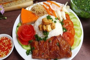 西貢平民美食的碎米飯。