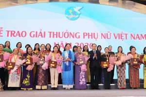 2020年越南婦女獎頒獎儀式。（圖源：D.H）