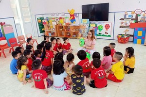 霞川不只是一位敬業樂業的教員，而且在慈善工作上也很出色。