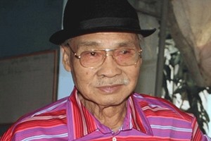 已故人民藝人李黃