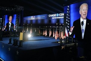 拜登在勝選後發表勝利演說。（圖源：AP）