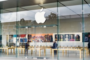 圖為設在美國加州的一家蘋果專賣店。（圖源：互聯網）