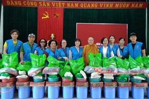 各華人單位捐助中部災區同胞