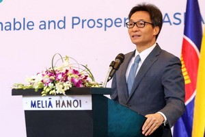 政府副總理武德膽在會議上致詞。（圖源：廷南）