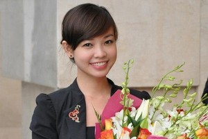 為大學生傳藝的關小美教師。