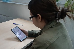 阮秋心從陌生電話號碼收到通知其賬戶獲匯入3500萬元的短信。