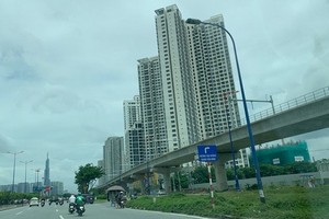 地鐵１號線準備投入運作。