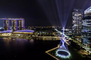 燈光秀將於12月1日晚至31日登場，於每晚8時至10時30分進行表演，每隔15分鐘一場，每場時長3分鐘。（圖源：互聯網）